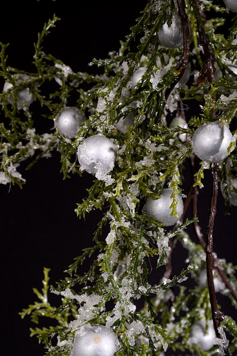 48" Iced Cedar Berry Hanger Silver
