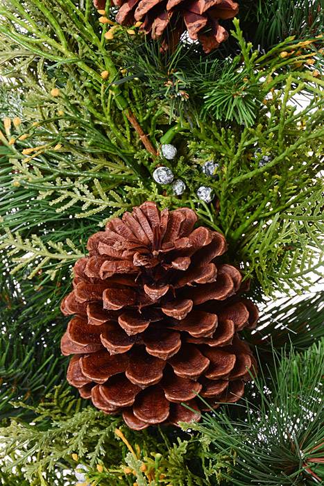 36" Cone/berry/cedar/pine Teardrop Green/brown