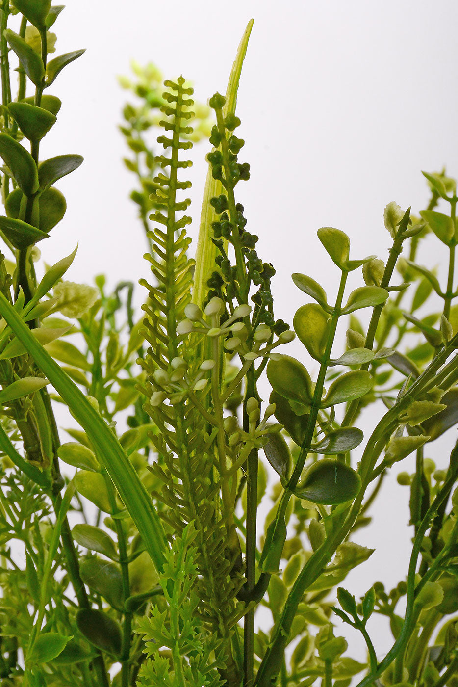 18&quot; Mixed Greenery Bush Green