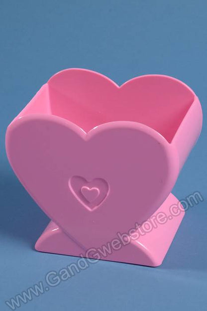 5" X 3.5" X 5" Plastic Heart Pot Pink