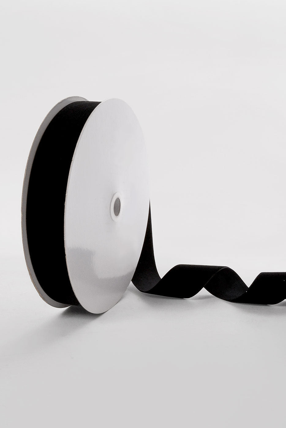 1.5" 25Yd Classiq Velvets Ribbon Black