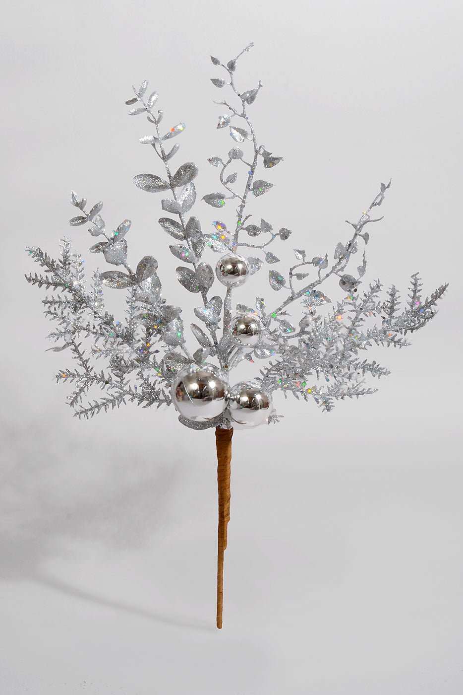 18" Ball Berry Spray Silver