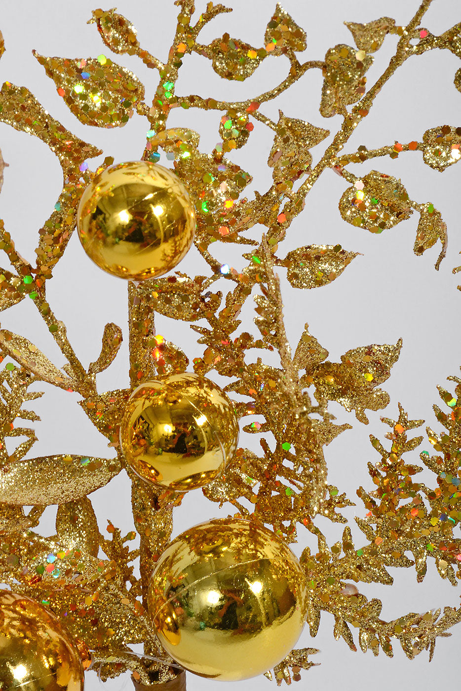 18" Glitter Ball Berry Spray Gold