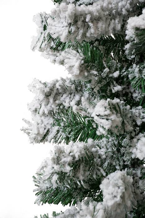 9ft Snowy Pine Garland