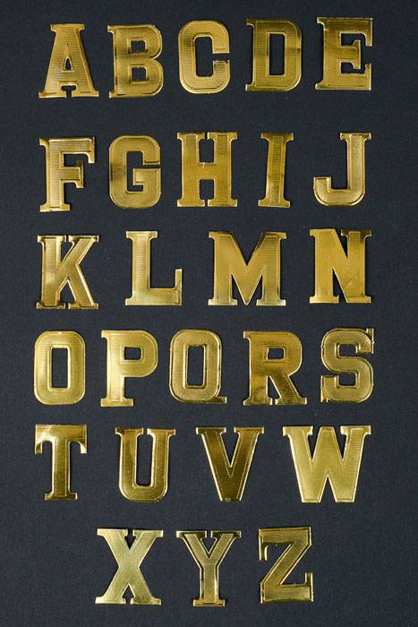 1.5" Large Paper Letter Gold Pkg/25