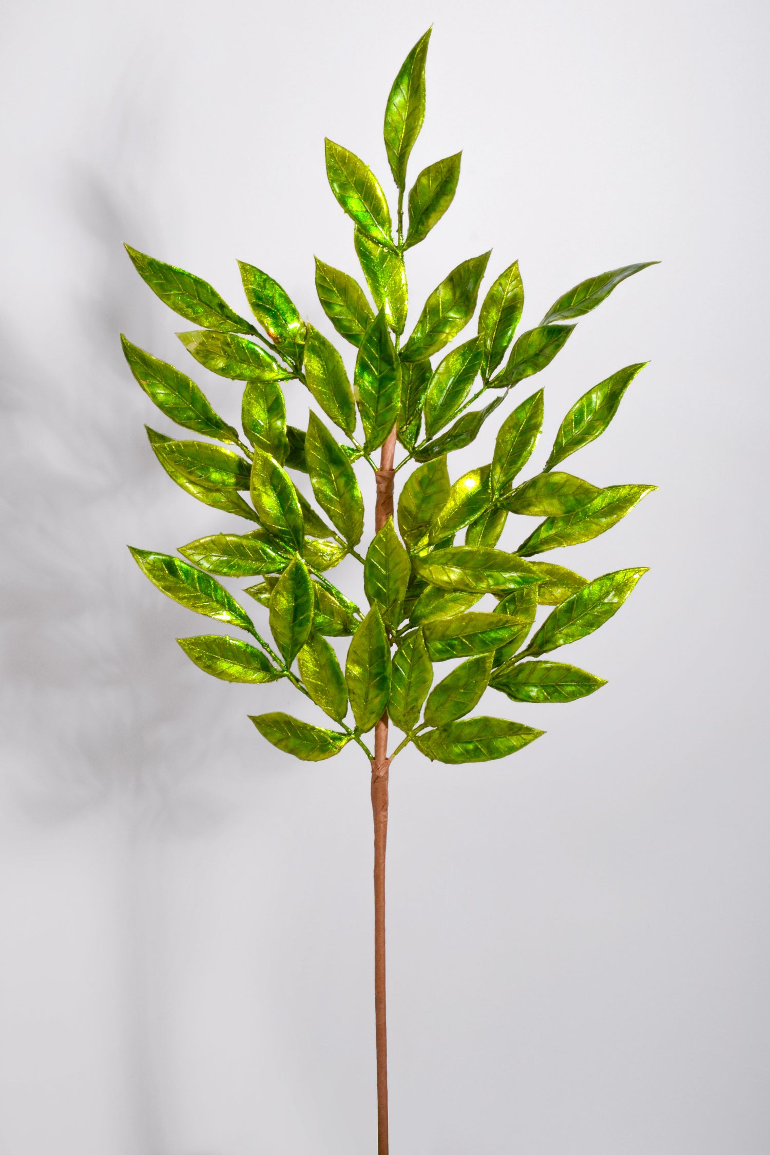 28" Bay Leaf Spray Green