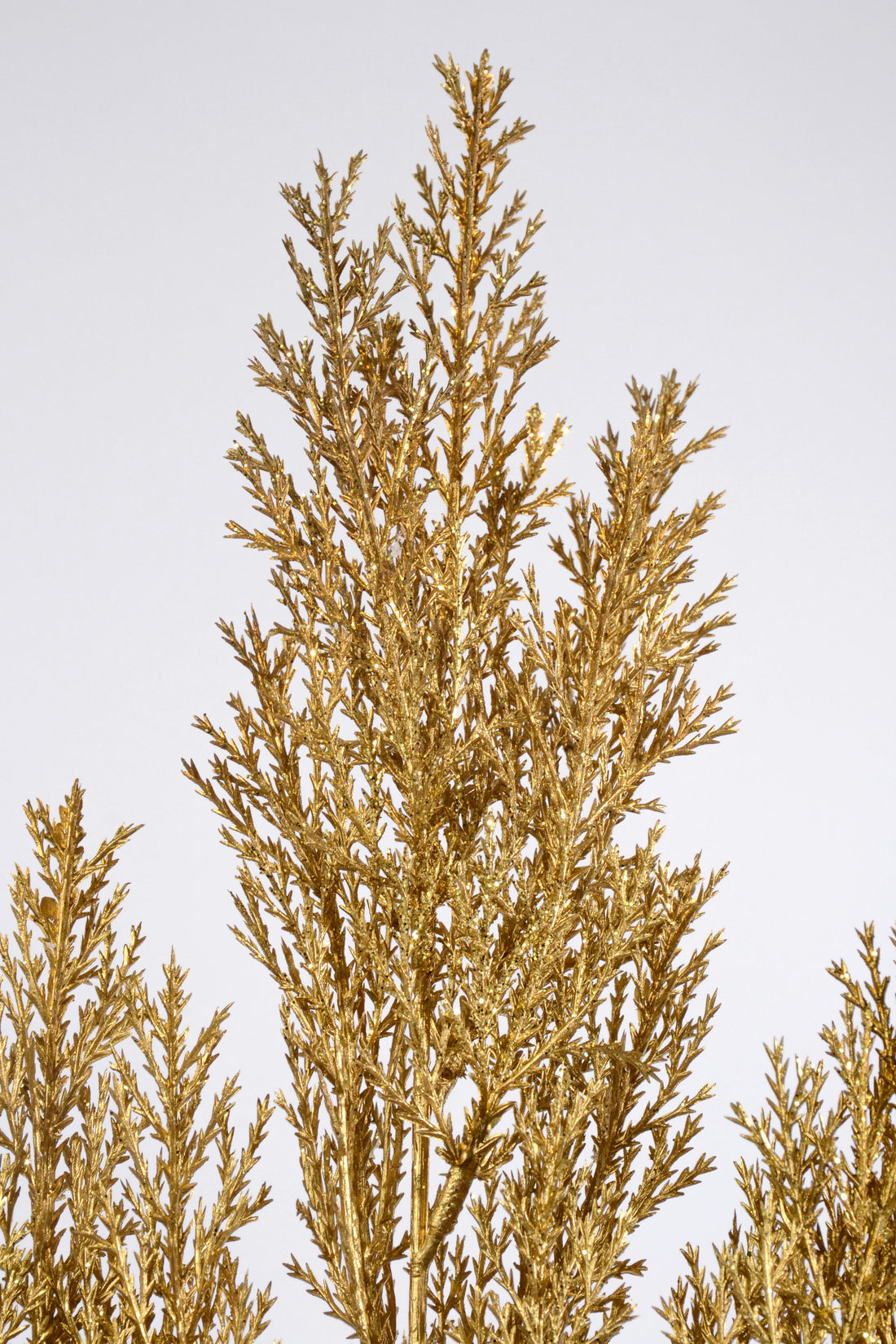 30" Metallic Cedar Spray