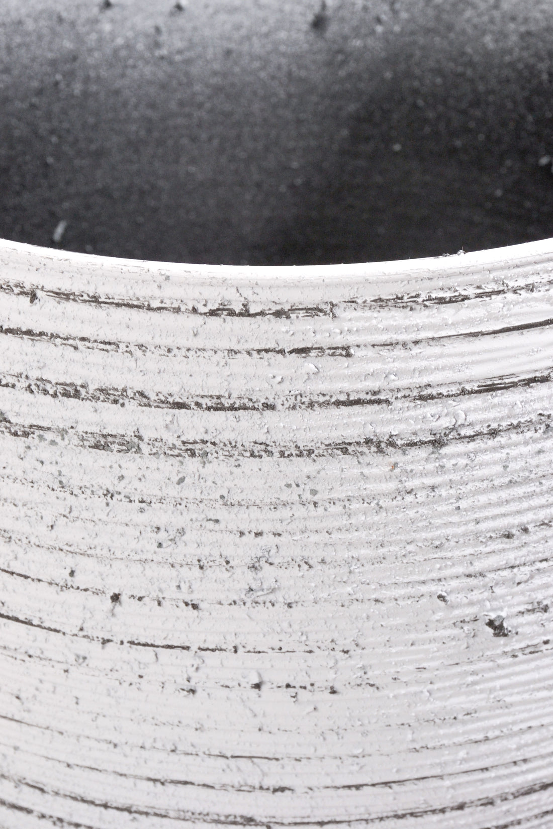 13.5" x 10.5"  Round Pot Grey/Black