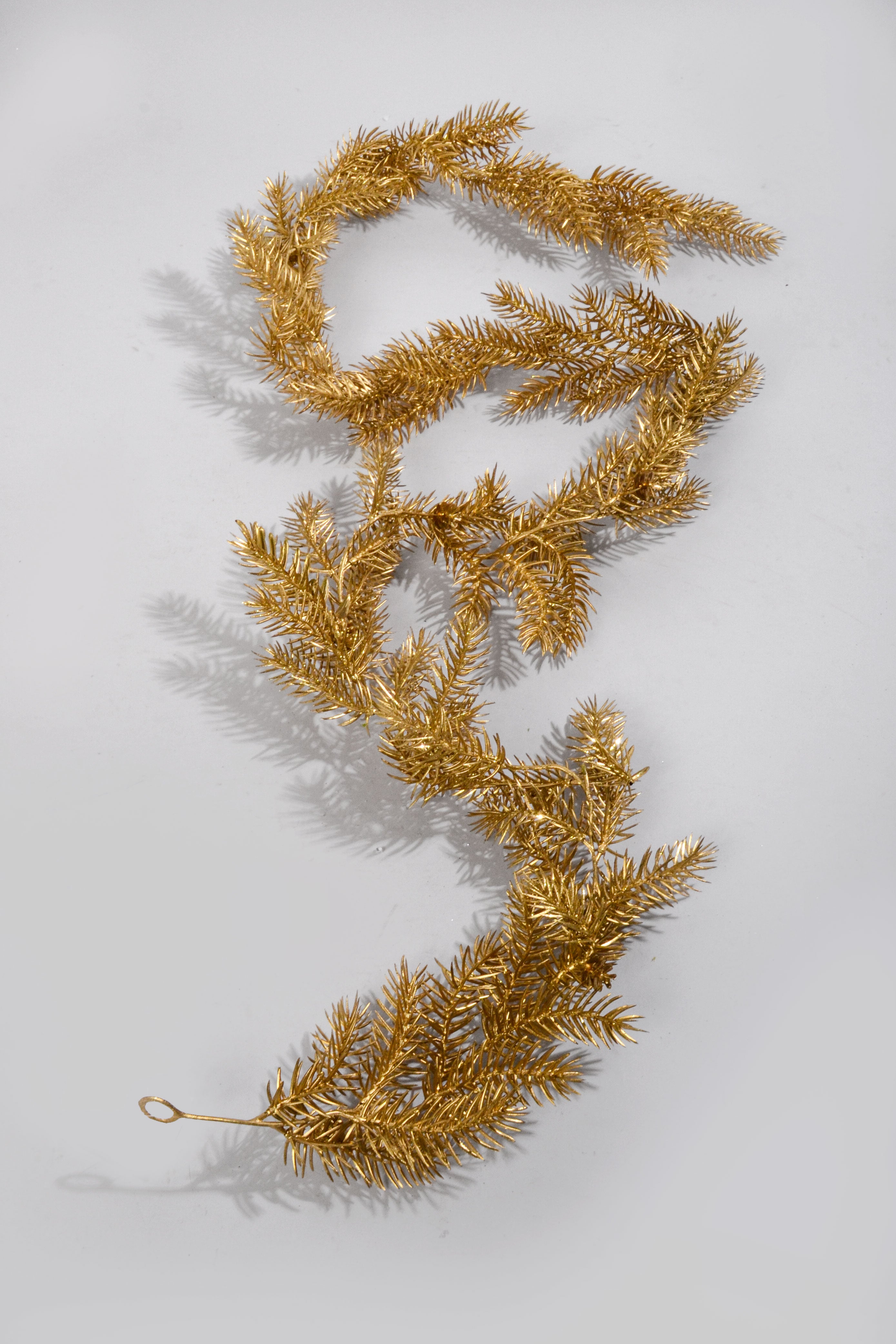 6Ft Pine Garland With Cone Gold