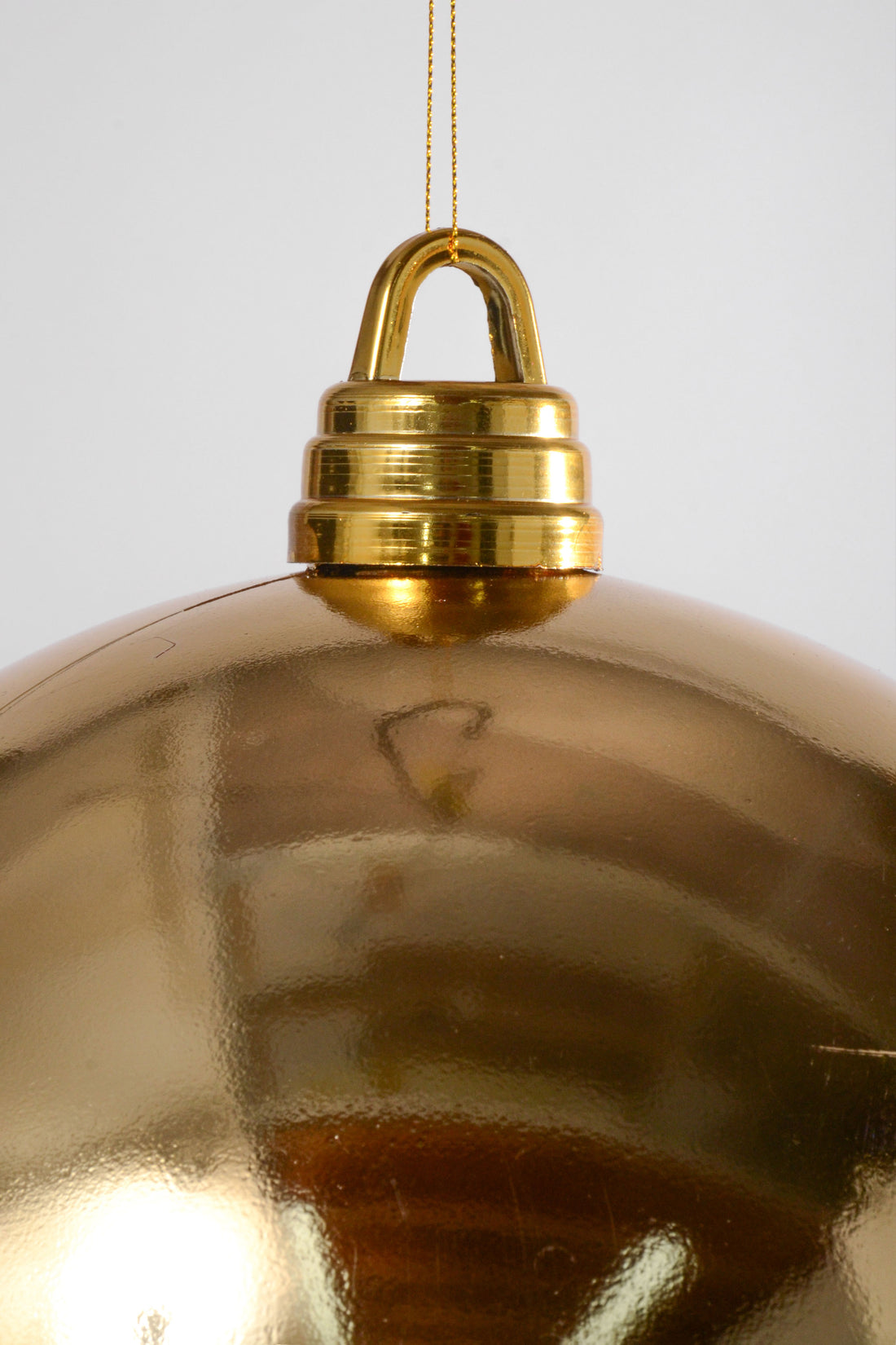 300mm Shiny Plastic Ball Champagne