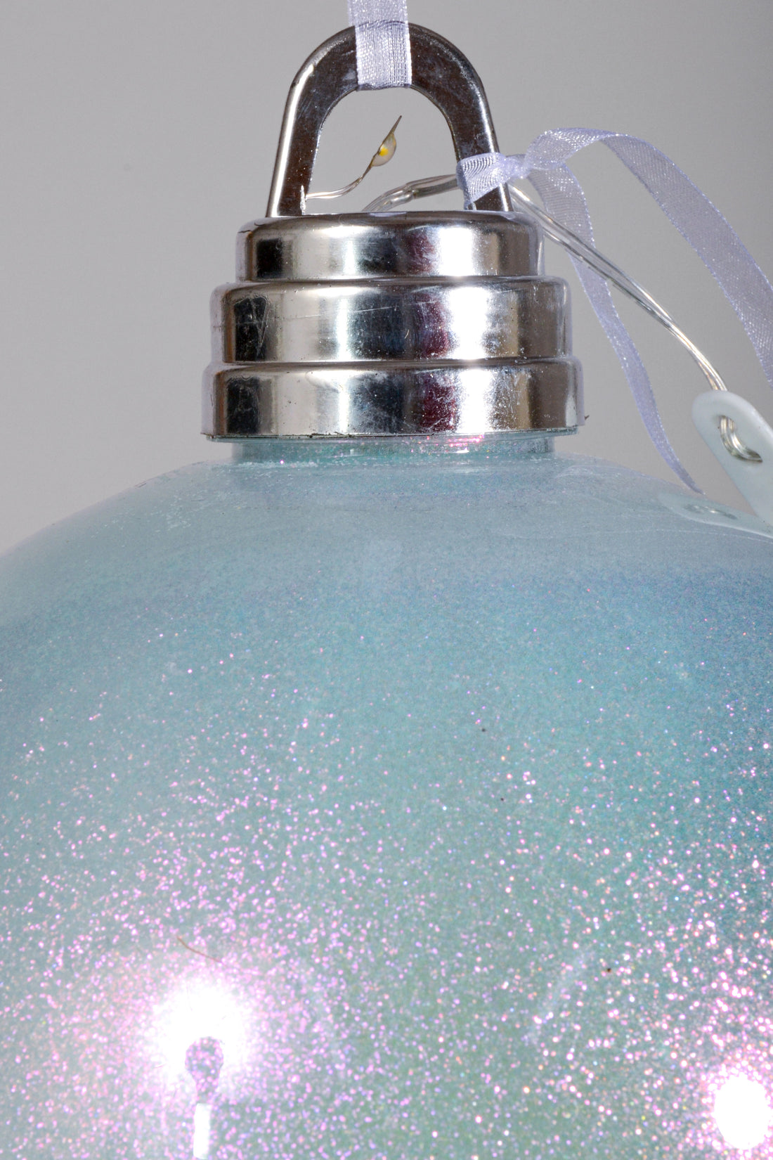 200mm Glitter Ball With Light Blue