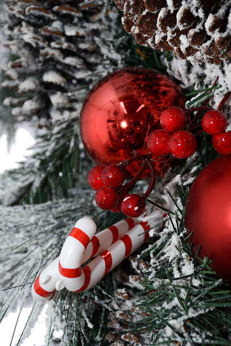 30" Mixed Pine Berry Ball Red