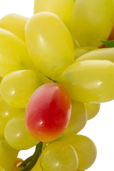 7" Round Grape Cluster Yellow