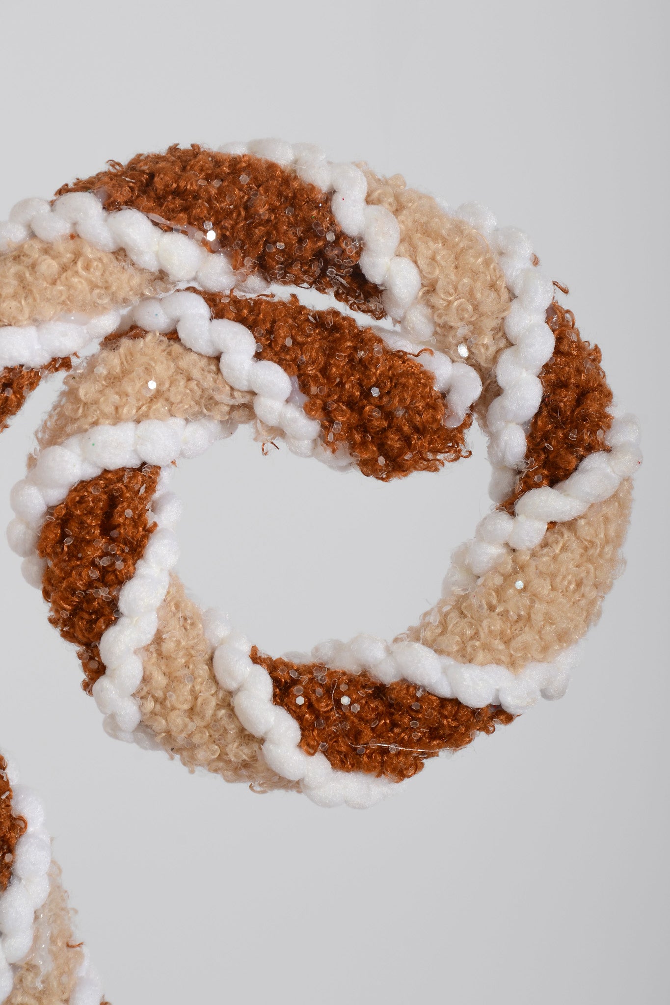 31" Jute Chenille Curly Brown/Cream