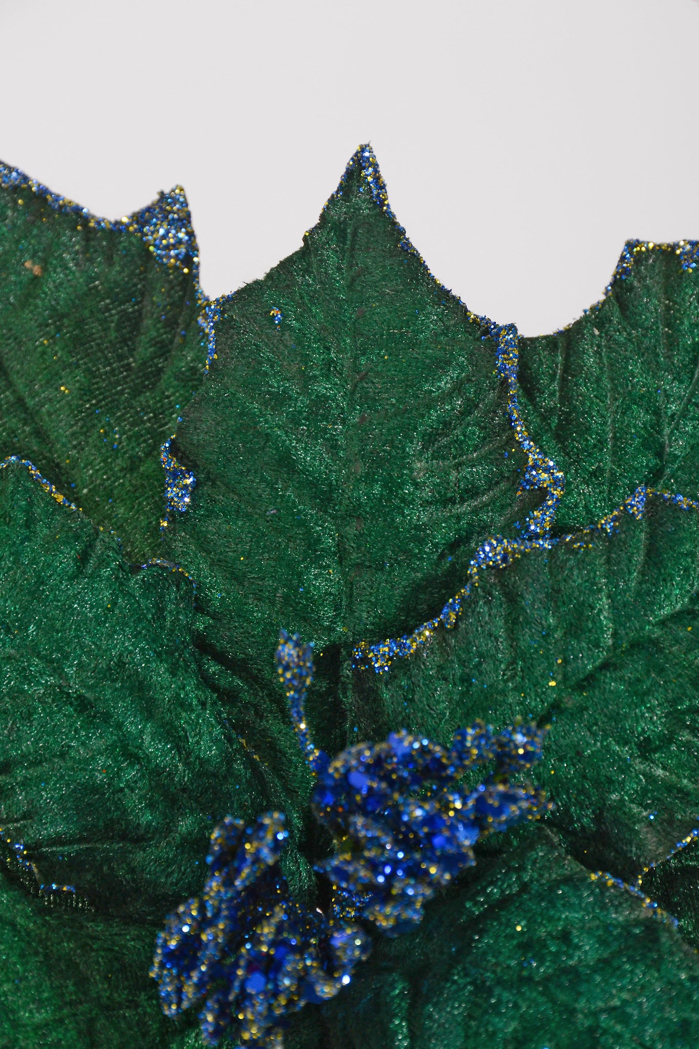 25" Glitter Edge Velvet Poinsettia Green