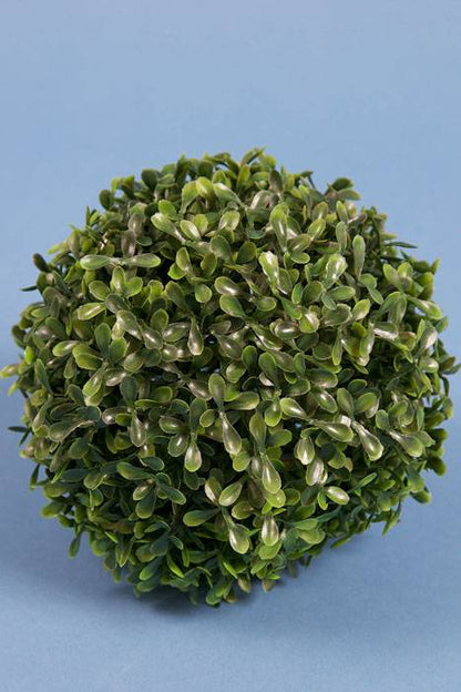 7" Tea Leaves Ball Green