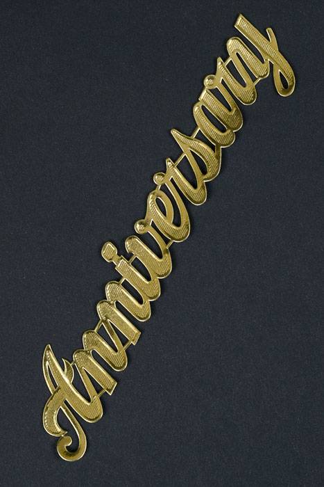 1.25" Large Paper "anniversary" Gold Pkg/10