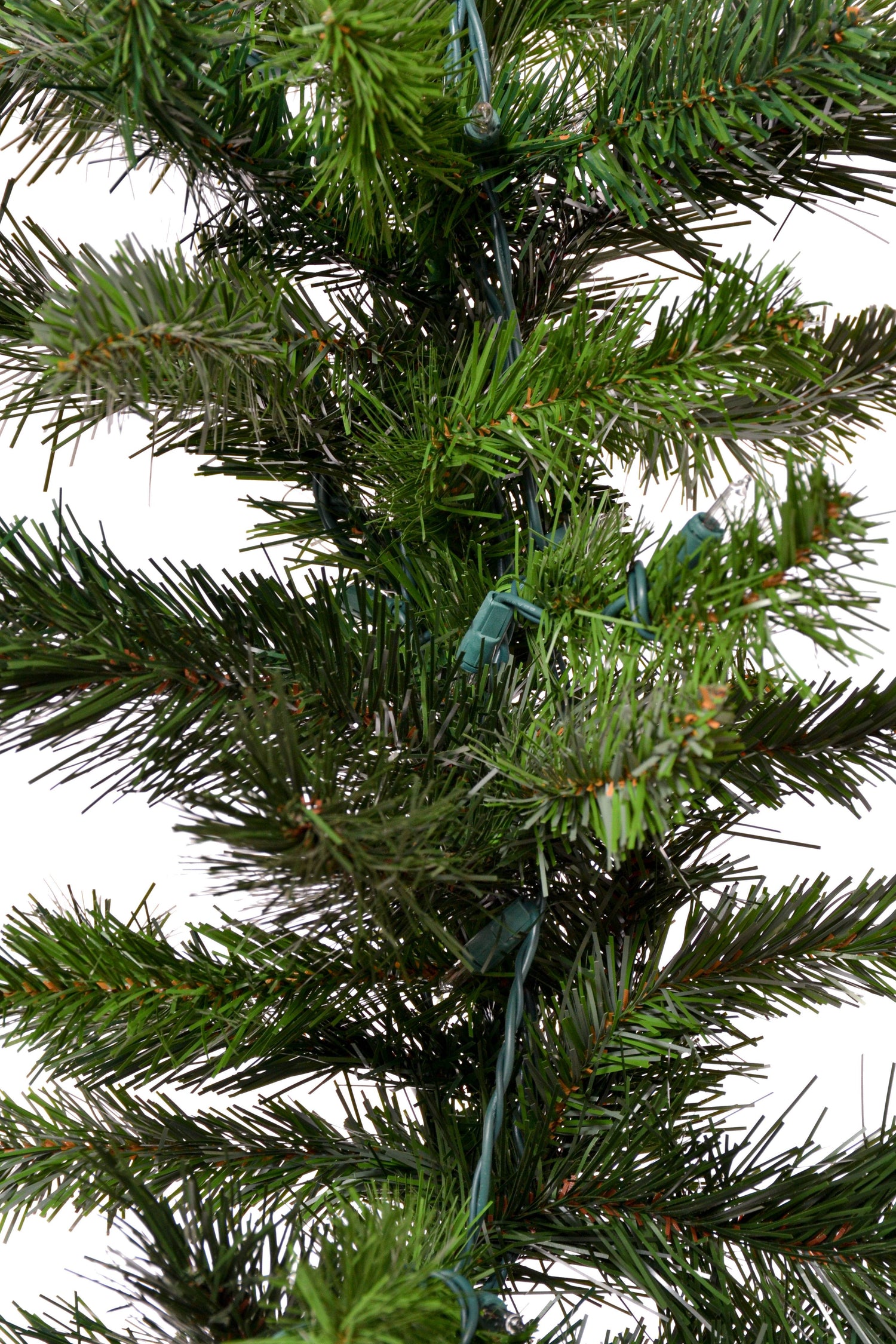 9Ft X 10" Windsor Pine Garland W/Clear Lights Green