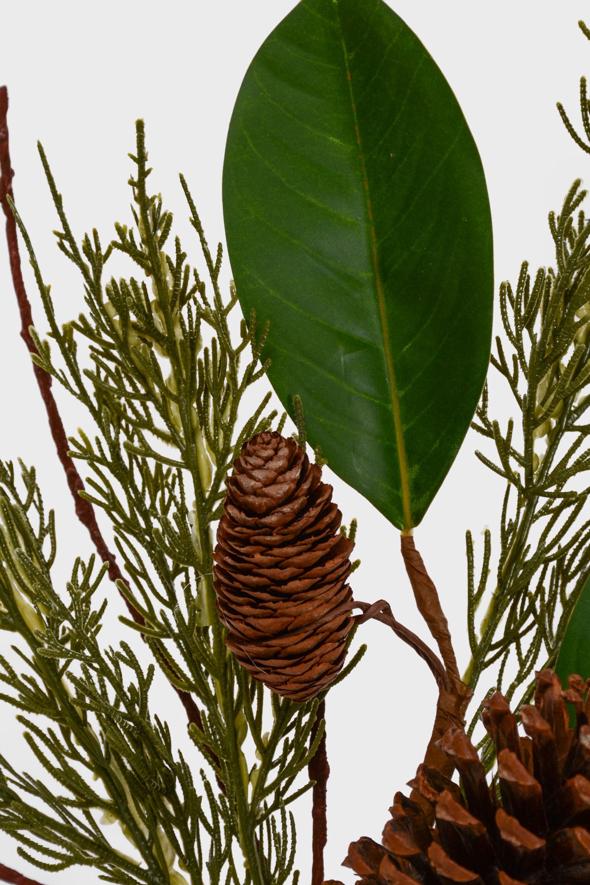 17" Pine/Cone/Magnolia Leaves Pick Green