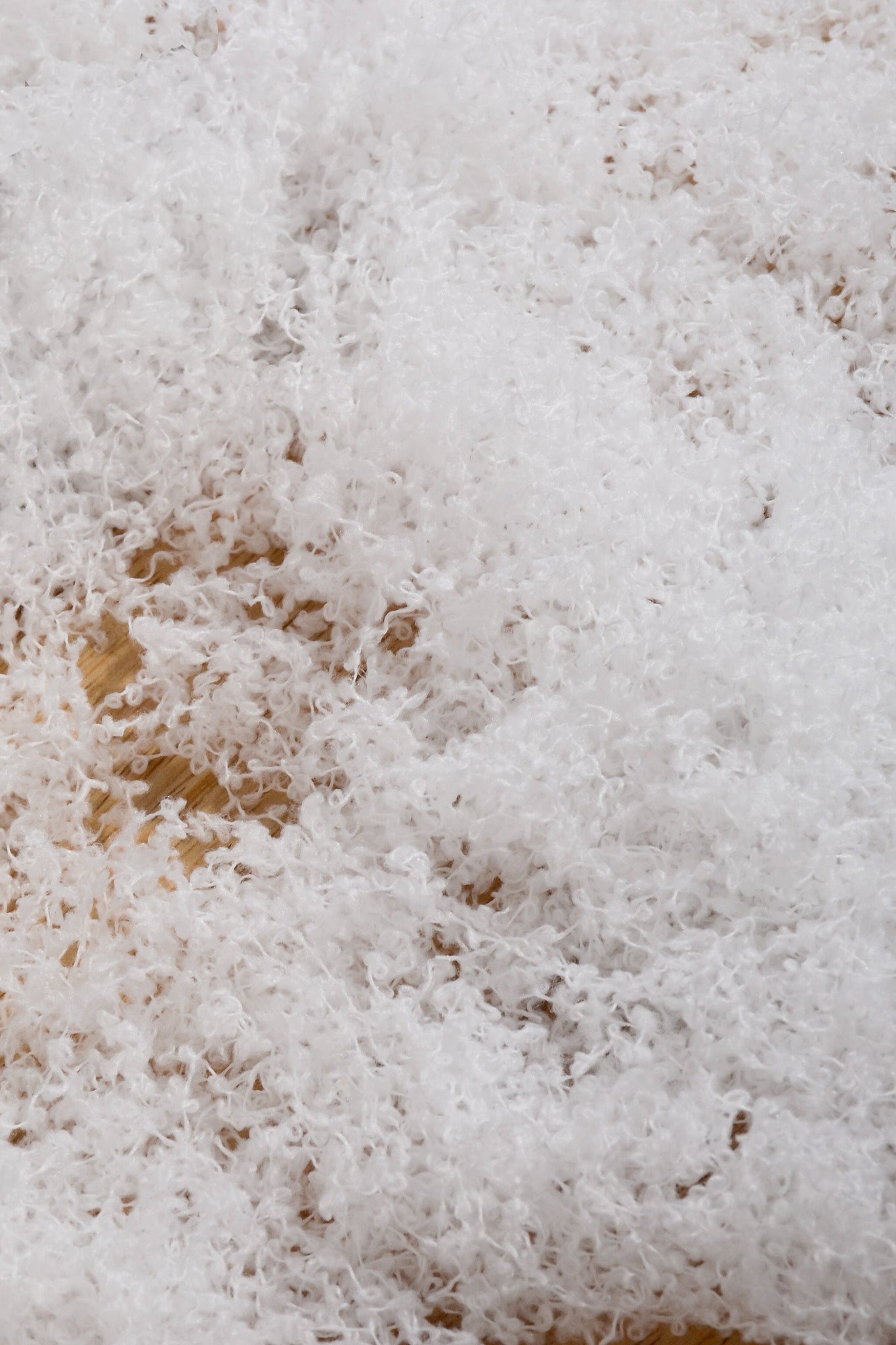UV White Felt Moss - 0.55Lb/Pkg