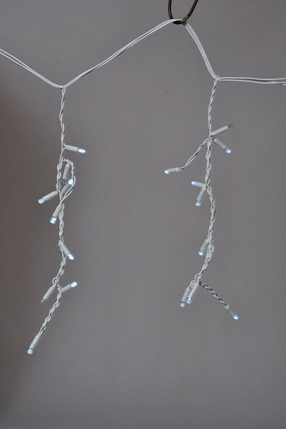 12Ft Twinkle Icicle Lights White