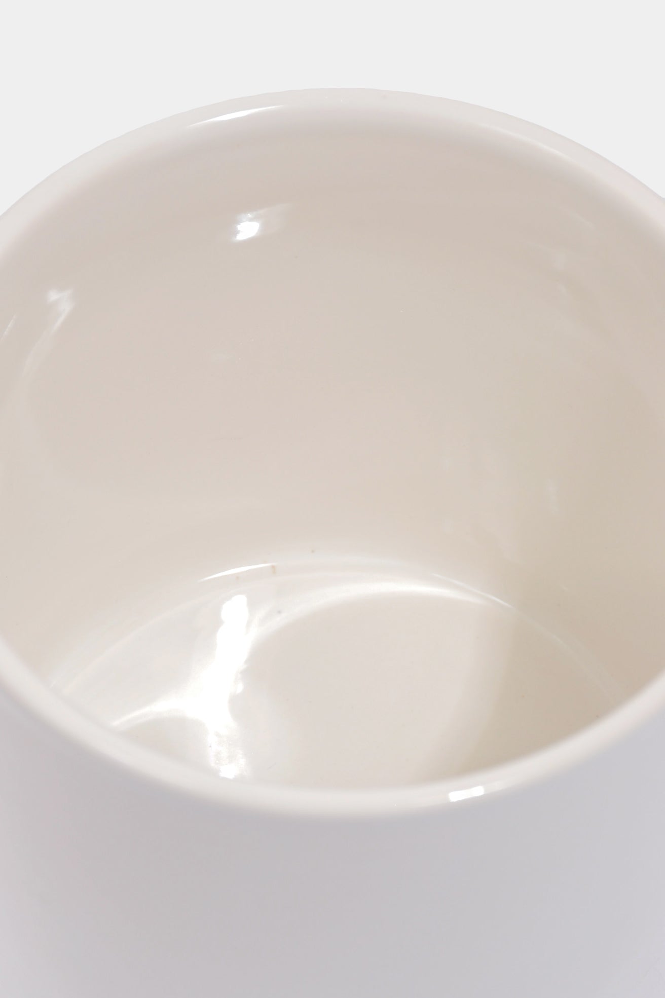 4.25" X 4" Ceramic Cercle Pot White