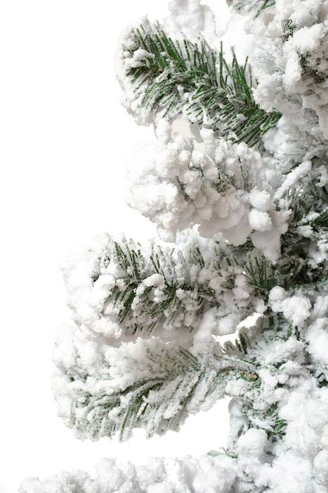 9 Ft X 12" Blackmore Snow Garland Green/snow