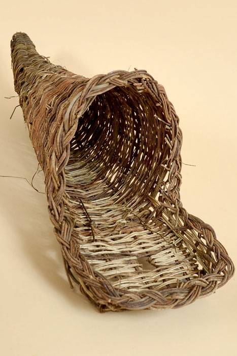 30" Long Grapevine Cornucopia