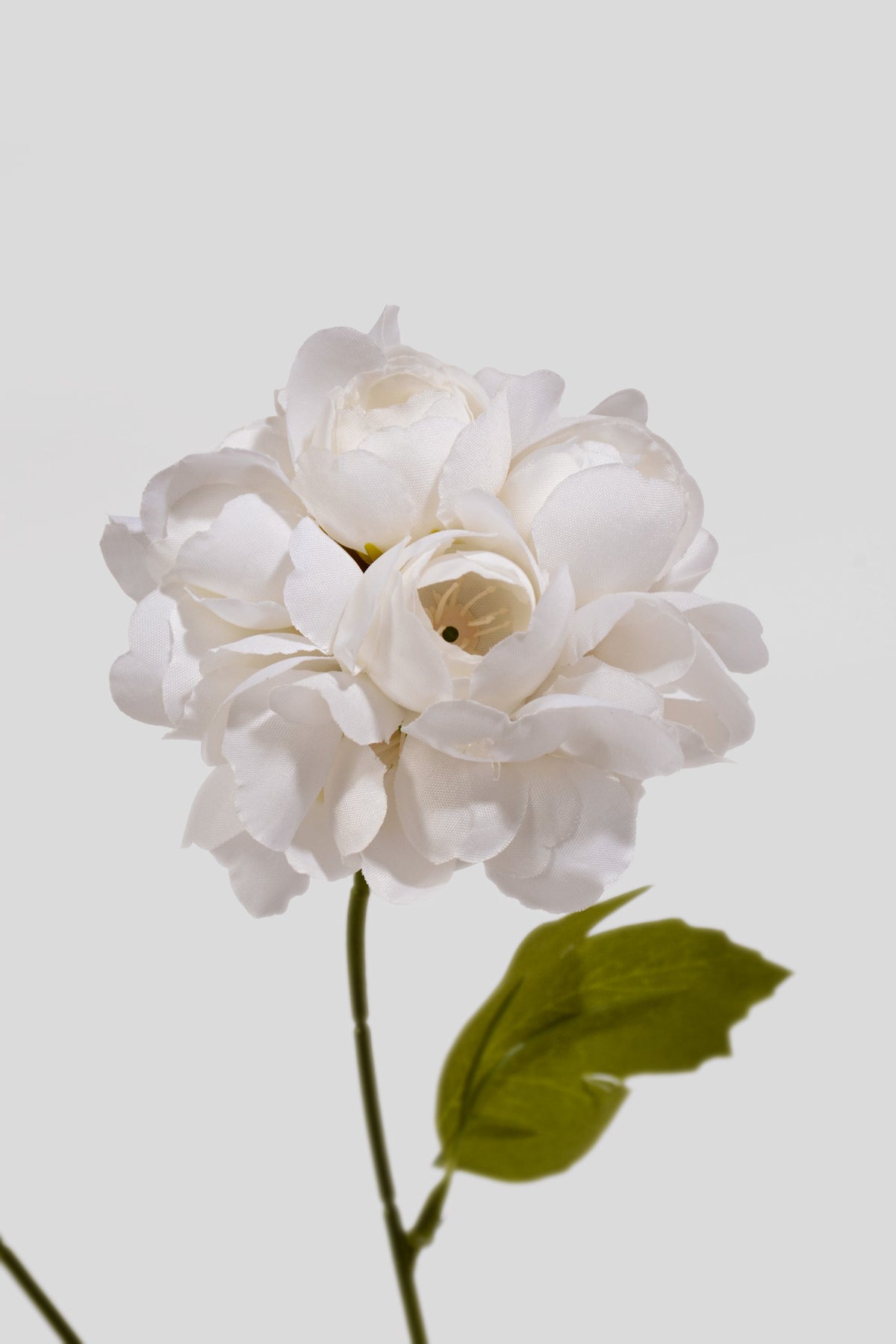 32" Silk Snow Balls Spray White