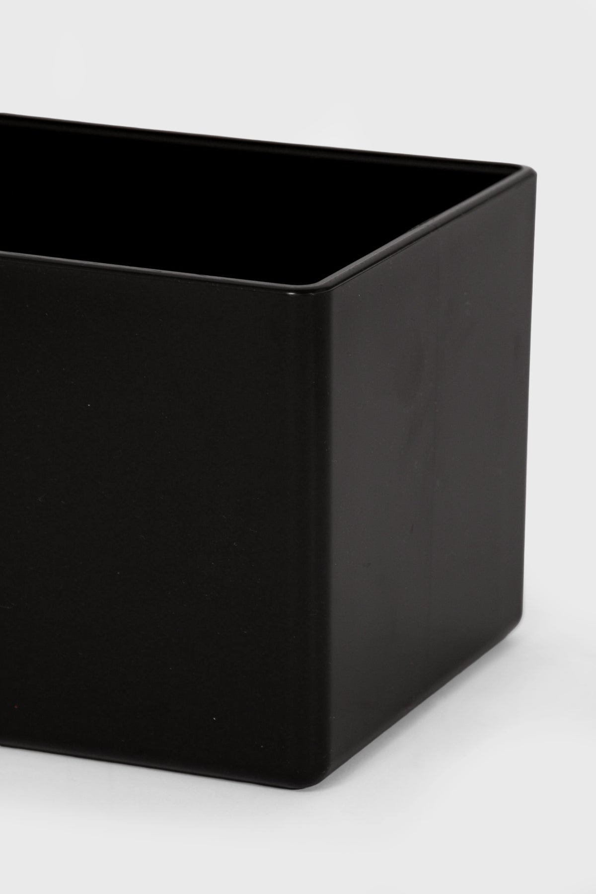 4.5" X 15" X 4" Rectangular Vases Black
