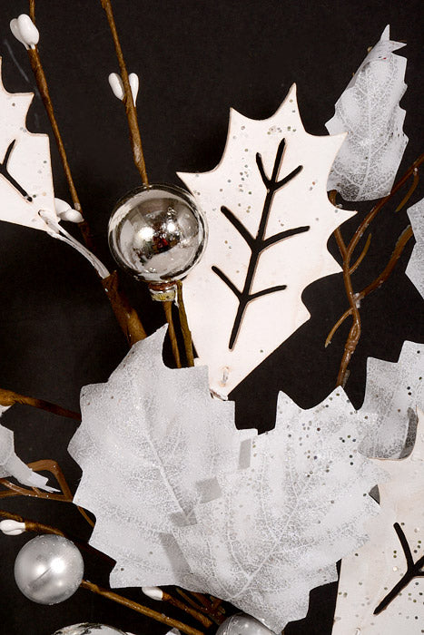 17" Holly Ball Pick White