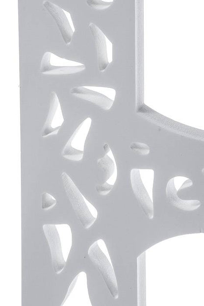 19.75&quot; Carved Letter &quot;e&quot; White