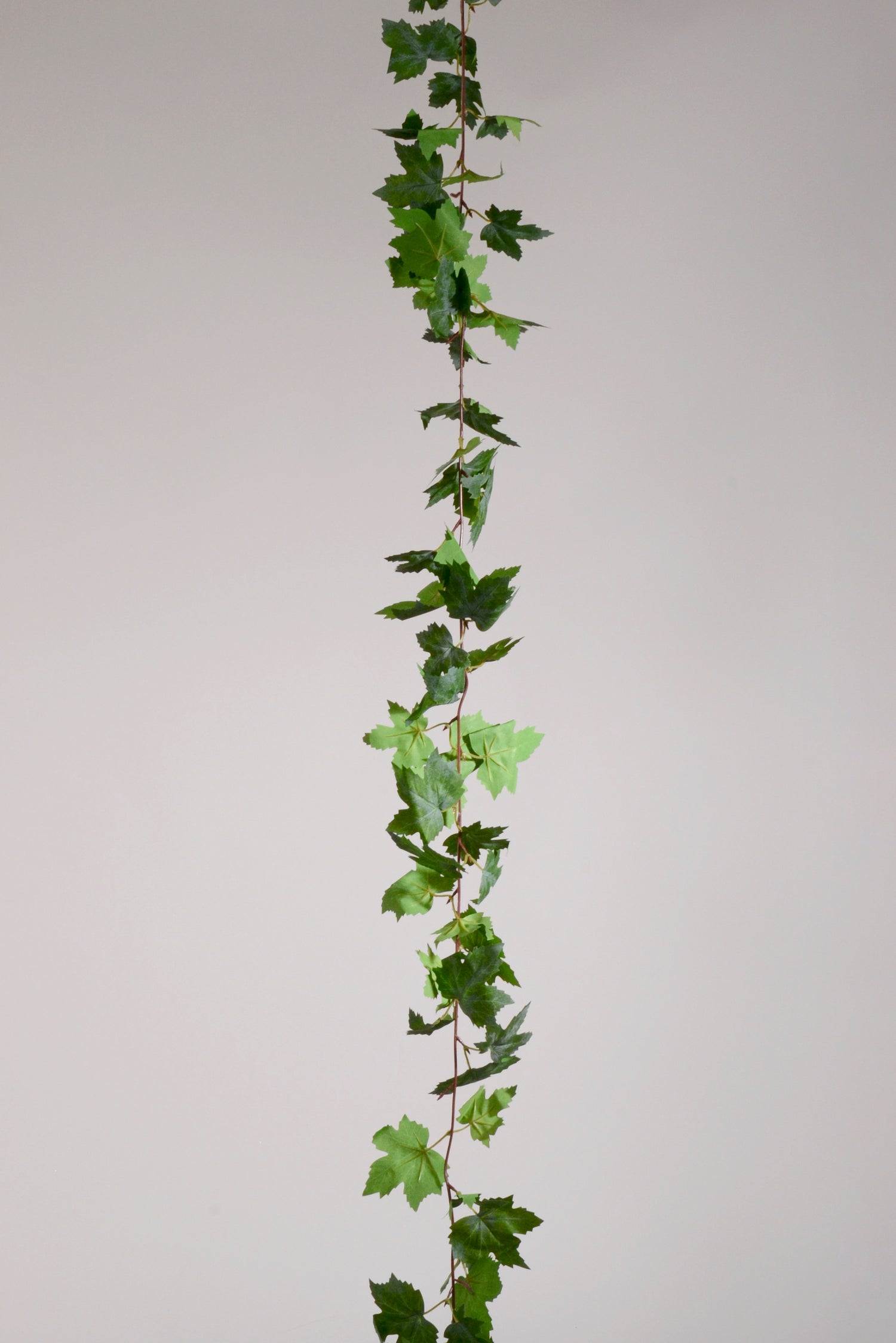 5.9Ft Maple Leave Garland Green