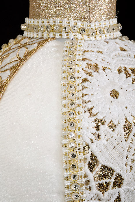 8.5" Velvet Ornament Cream/Champagne