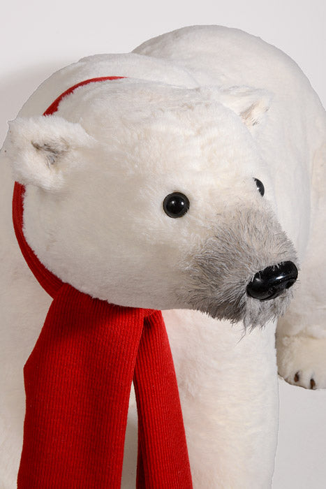 15.75" x 20" Bear W/Scarf White/Red