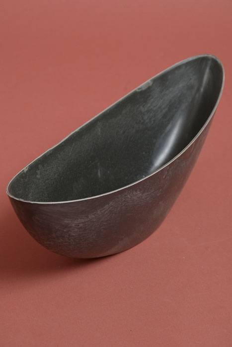 15.5" X 5" Oval Hard Plastic Bowl Black