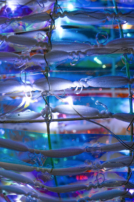 200Mm Rainbow Ornament Ball W/Lights White/Iridescent