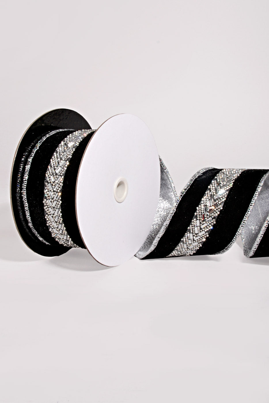 2.5" X 5Yds Wired Velvet with Jeweled Center Ribbon Black/Silver