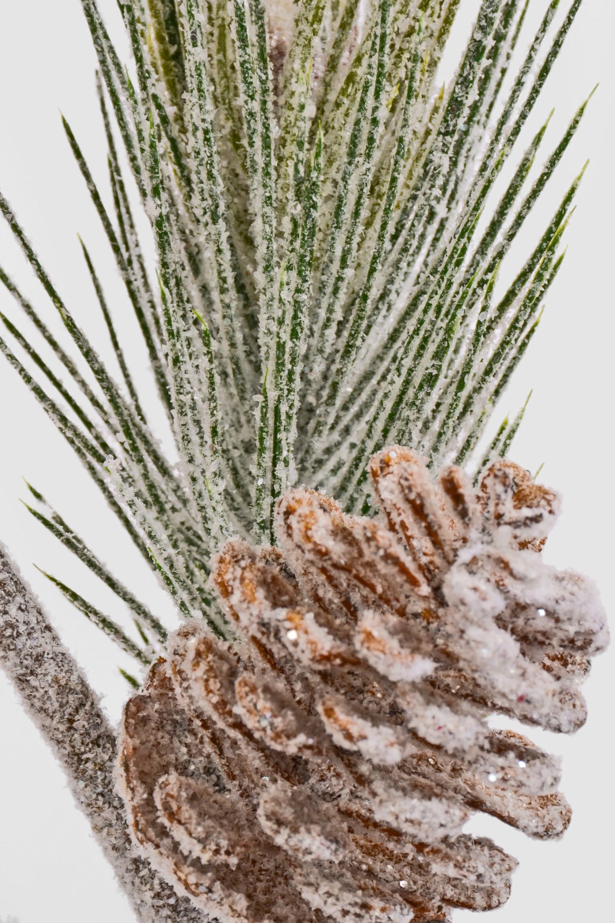 39" Snow Pine W/Pinecone Spray White/Green