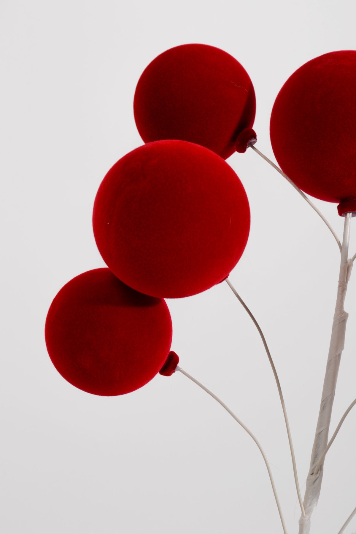 24" Flocked Ball Spray Red