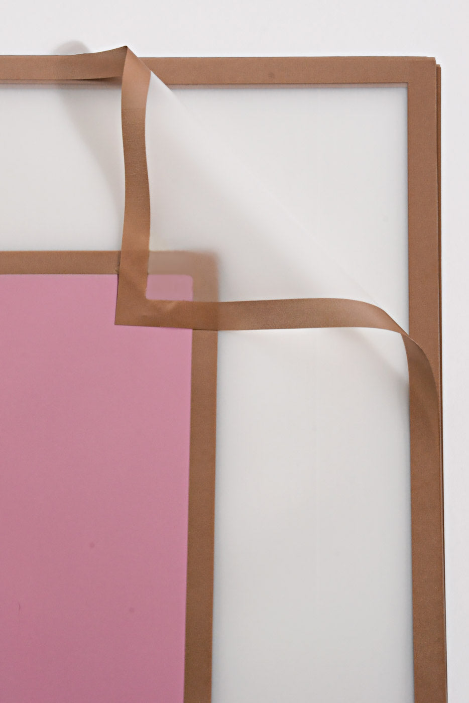 22.5" Champagne Edge Flower Wrap Mauve/White Pkg/20