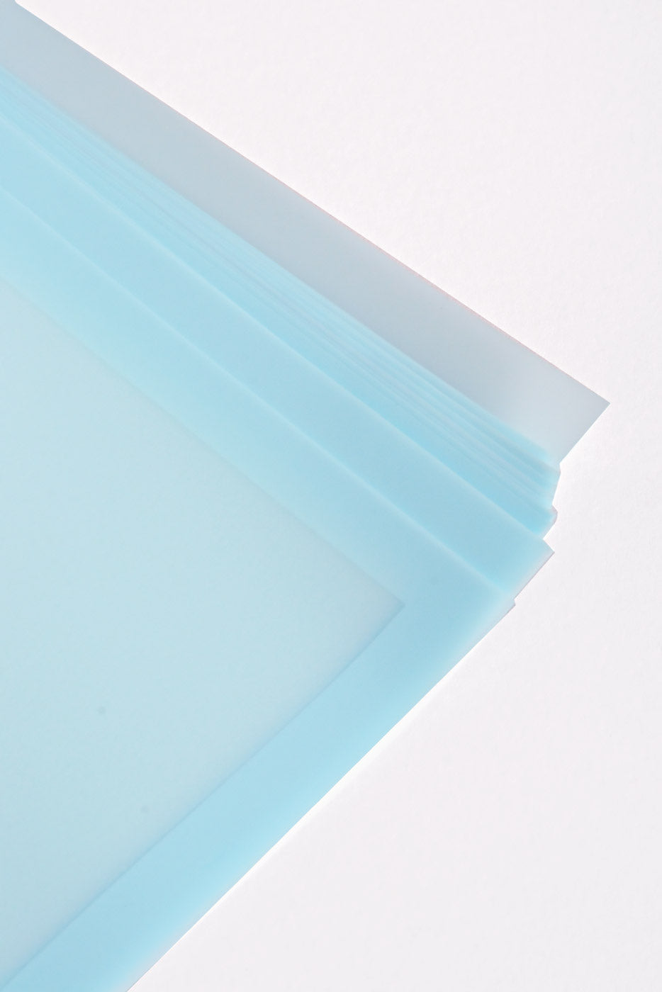 22.5&quot; Flower Wrapping Paper W/Edge Light Blue Pkg/20