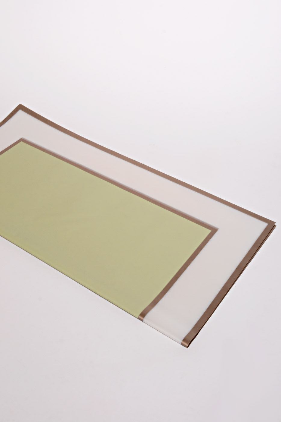 22.5" Champagne Edge Flower Wrap Spring Moss Pkg/20