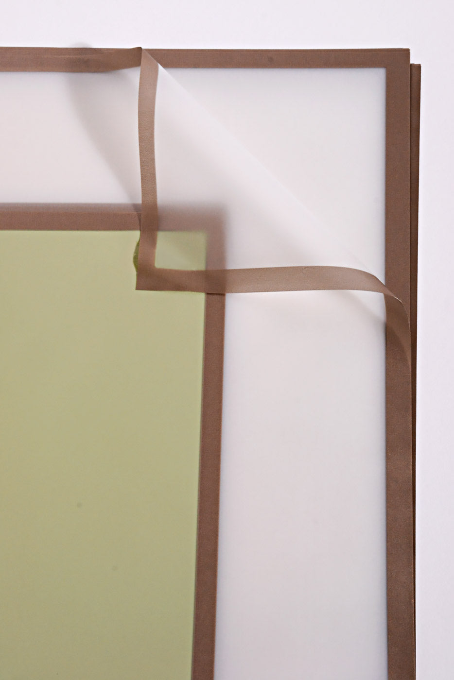 22.5" Champagne Edge Flower Wrap Spring Moss Pkg/20