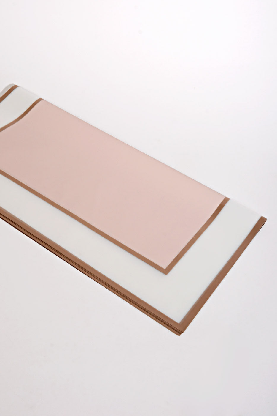 22.5" Champagne Edge Flower Wrap Anti Mauve/White Pkg/20