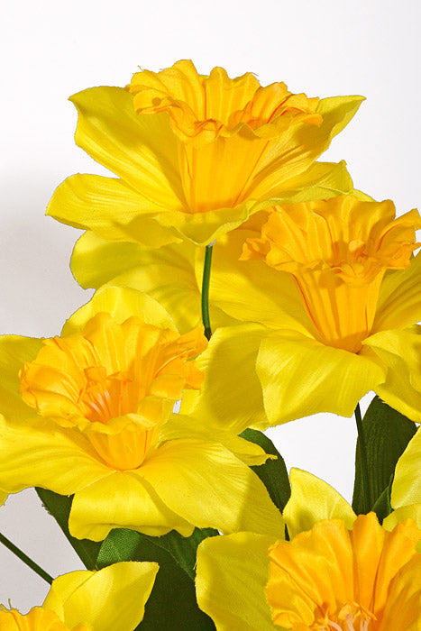 19" Satin Daffodil Bush Yellow
