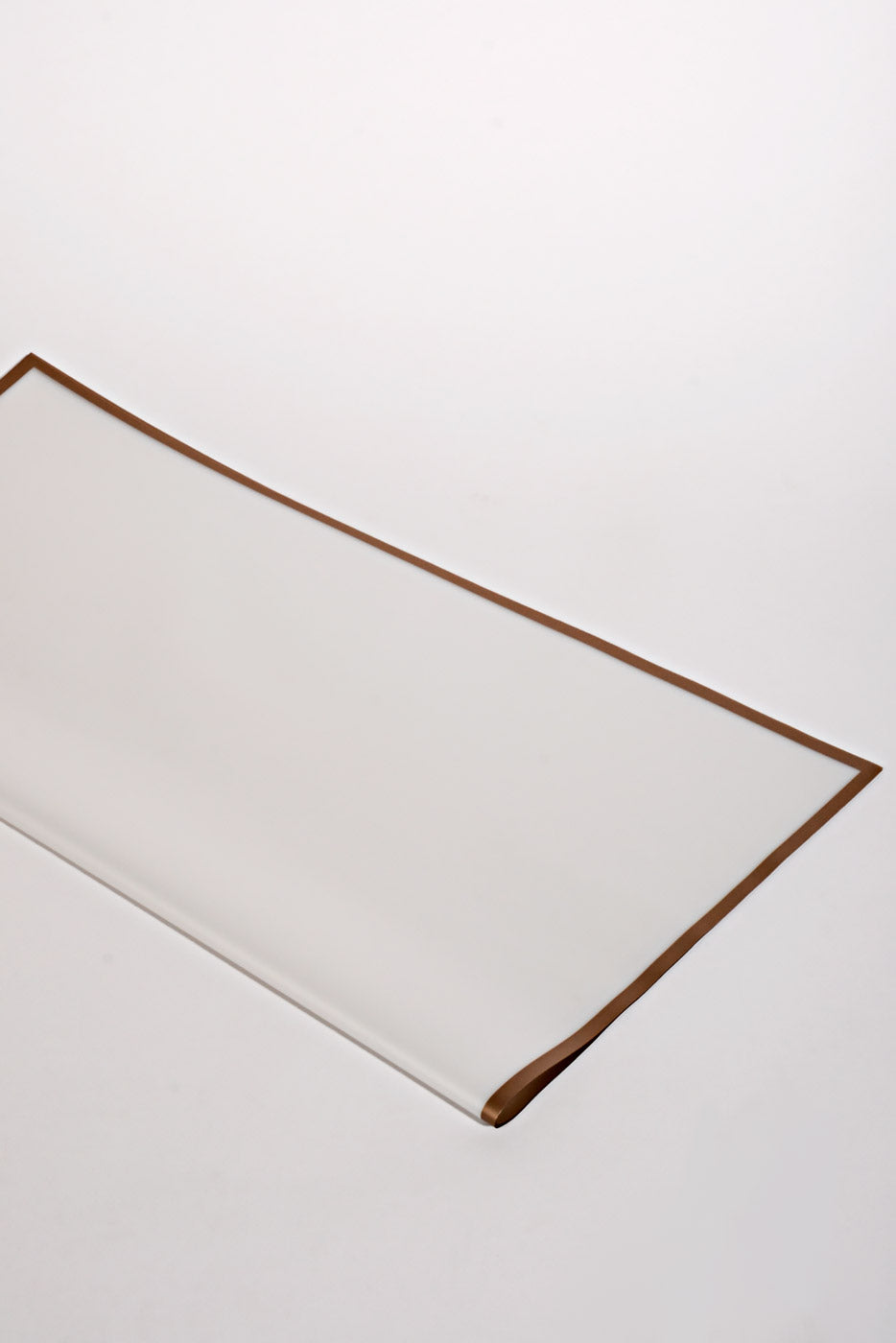 22.5" Champagne Edge Flower Wrap White Pkg/20