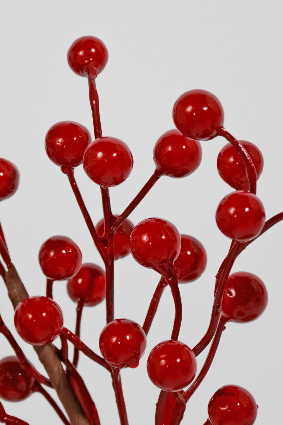 15" Berries Stem Red