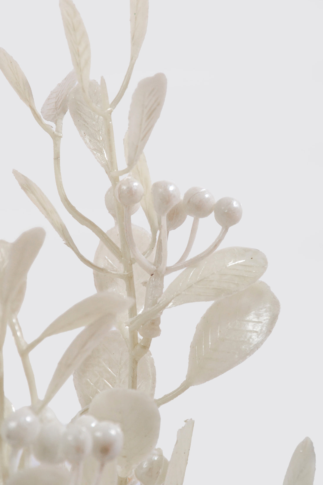 17.5" Berries Leaves Stem White