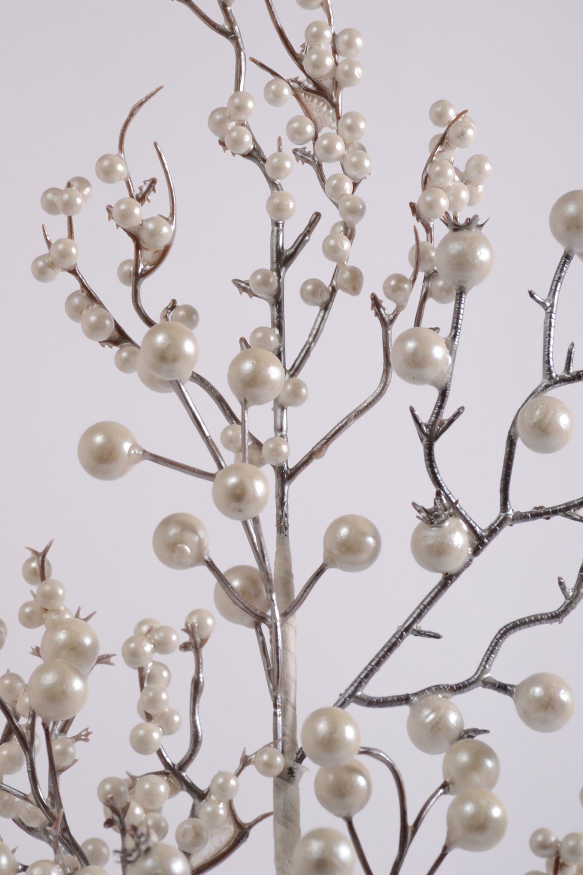 33" Berries Stem White